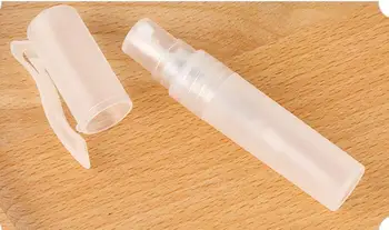 Най-новият 8 ml Пластмасова Бутилка със Спрей за Духове, празни бутилки за многократна употреба спрей за дезинфектант за ръце с панти капак